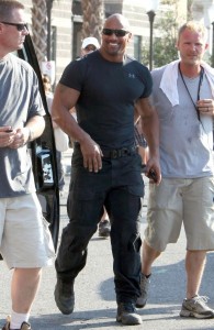 dwayne-johnson-gi-joe-2-set-image-390x600