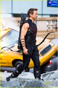 Jeremy-Renner-Hawkeye-Avengers-Movie-Set-684x1024